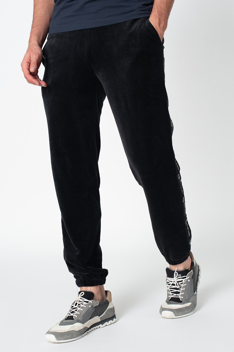 Sergio Tacchini, Pantaloni sport conici cu benzi laterale cu imprimeu logo Original, Negru/Alb, S