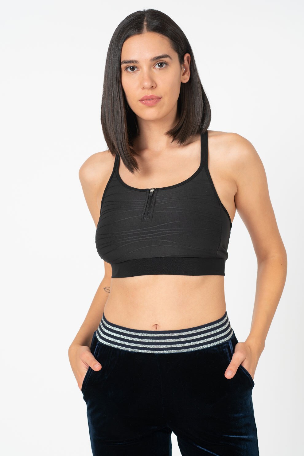 Only Play, Bustiera Palani, Negru