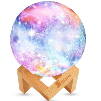 Lampa 3D Galaxy Moon cu 16 culori si telecomanda, 15 cm Lampa 3D Galaxy Moon cu 16 culori si telecomanda, 15 cm