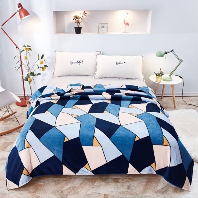 Patura cocolino moale cu model pat dublu 200X235cm culorii vii FN37