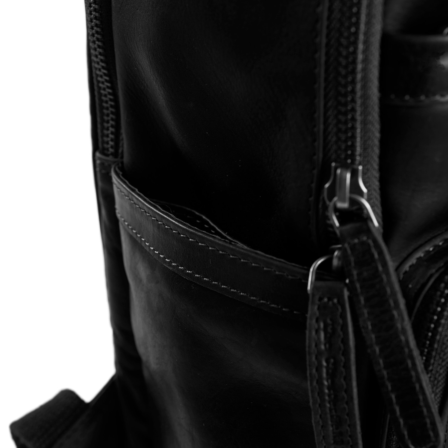 Rucsac pentru laptop de 14 inch si tableta, The Chesterfield Brand, din piele neagra model Austin