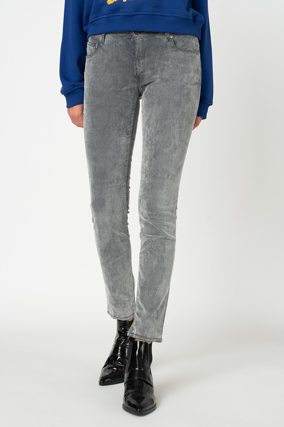 Love Moschino, Blugi slim fit cu aspect decolorat, Gri, 26