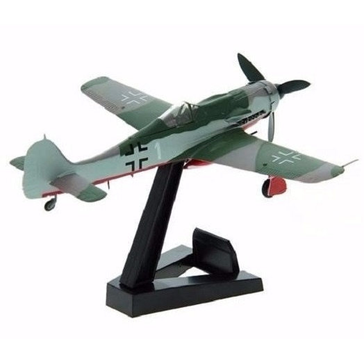 Macheta aeromodele asamblata Easy Model Focke Wulf FW190D-9 Dora 1:72 EM 37261