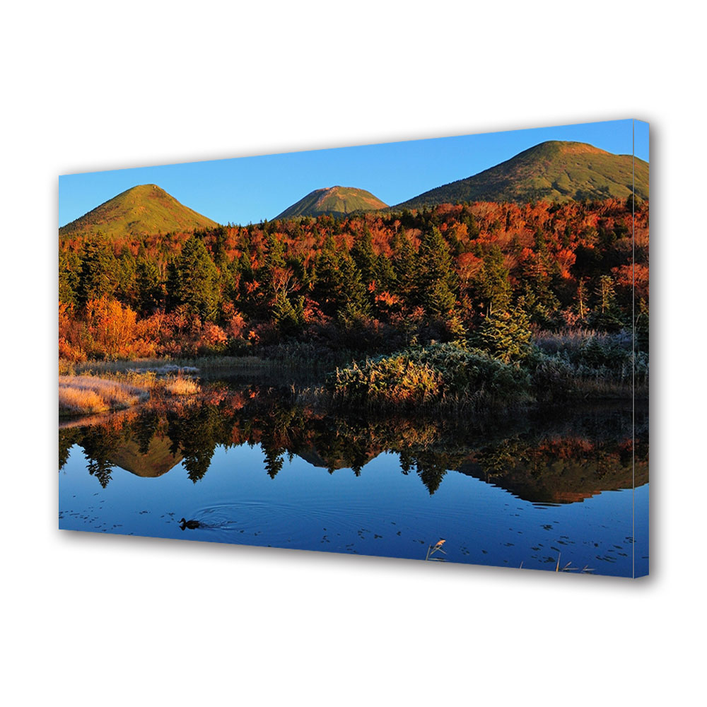 Tablou Canvas Luminos in intuneric VarioView LED, Toamna, Trei dealuri, 40 x 60 cm