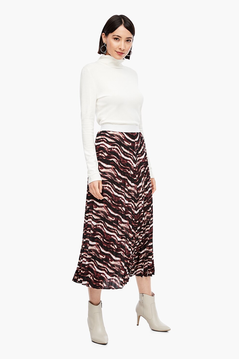 s.Oliver, Pulover tricotat fin cu guler inalt, Alb