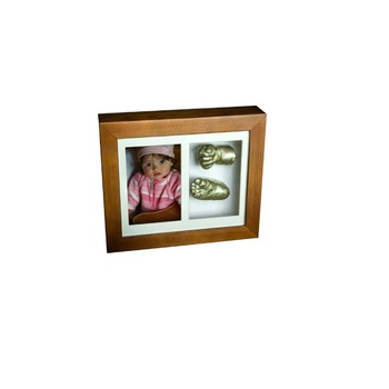 Set rama foto si amprenta pentru bebelusi 3D 29 x 24,5 cm Mini Junior RMFD, Maro Set rama foto si amprenta pentru bebelusi 3D 29 x 24,5 cm Mini Junior RMFD, Maro