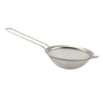 Strecuratoare Metalica, Diametru 14 cm Strecuratoare Metalica, Diametru 14 cm