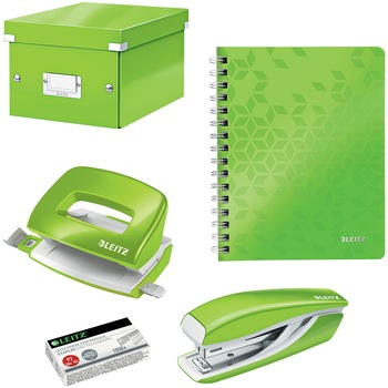 Set birotica Leitz WOW verde, contine capsator metalic 10 coli, perforator metalic 10 coli, cutie depozitare Click & store mica, caiet de birou A5 dictando cu spira si 1000 capse N10 Set birotica Leitz WOW verde, contine capsator metalic 10 coli, perforator metalic 10 coli, cutie depozitare Click & store mica, caiet de birou A5 dictando cu spira si 1000 capse N10