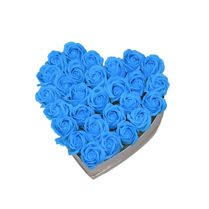 Virágkompozíció, 25-27 db, szappanrózsa, szív alakú dobozban