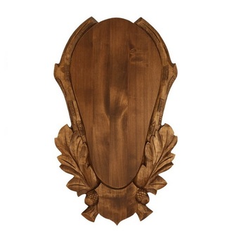 Panoplie din lemn sculptata manual pentru trofeu cerb Panoplie din lemn sculptata manual pentru trofeu cerb