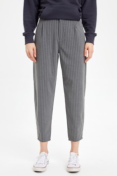 defacto pantaloni crop conici cu dungi discrete gri imagen 22_0_
0