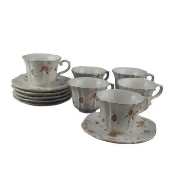 Set de 6 cesti cu farfurii din ceramica Set de 6 cesti cu farfurii din ceramica