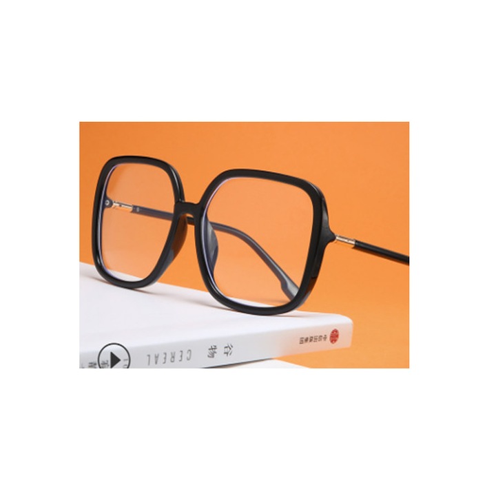 UVision Wilma védőszemüveg, fekete