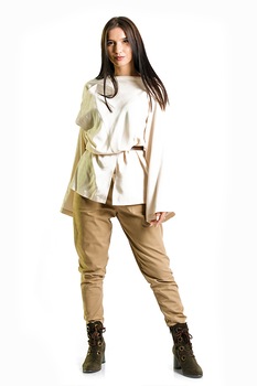 Bluza Ada Rose , asimetrica , bej , marimea M Bluza Ada Rose , asimetrica , bej , marimea M