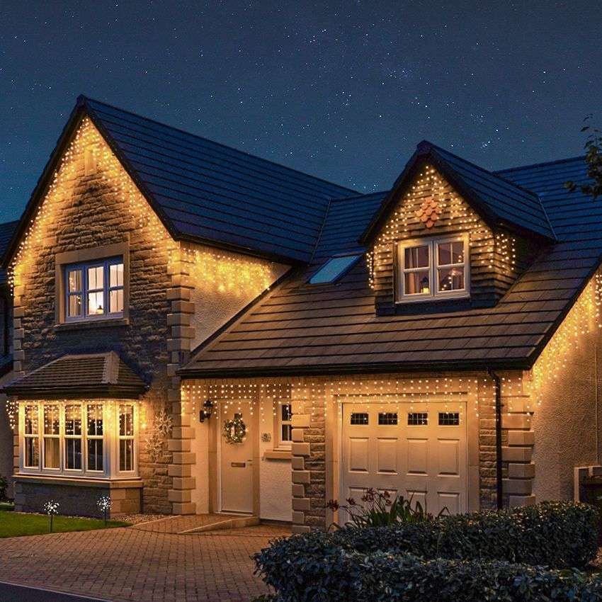 Instalatie Craciun, 15 m, 429 LED-uri, Franjuri, Flash, Alb Cald, Transformator, Interconectabila, Fir Negru, Flippy®