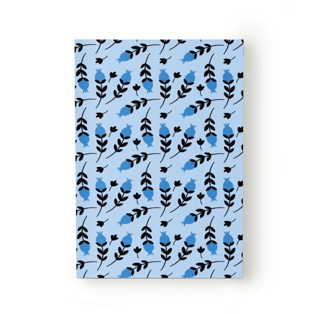 Caiet tip Agenda Heartwork cu muchie cusuta, Boboci de floare albastru, Latime 140 mm x Inaltime 200 mm