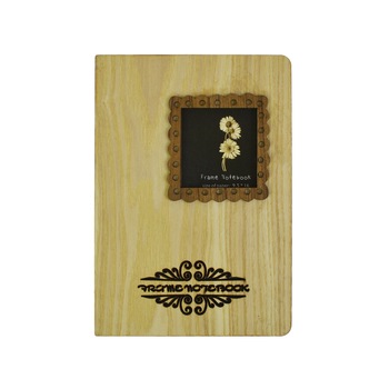 Agenda Lemn cu Rama Foto Classic Small, Bobo, 190 x 130, Bej Agenda Lemn cu Rama Foto Classic Small, Bobo, 190 x 130, Bej