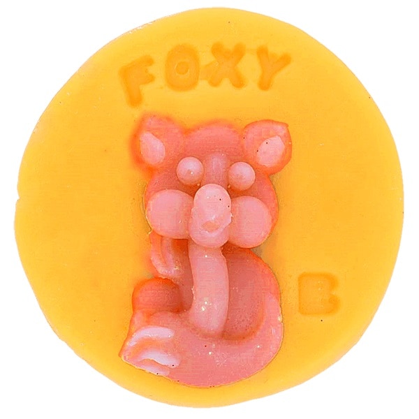 Ceara creativa parfumata Hey Foxy nectarine si amaretto Bomb Cosmetics 16 g