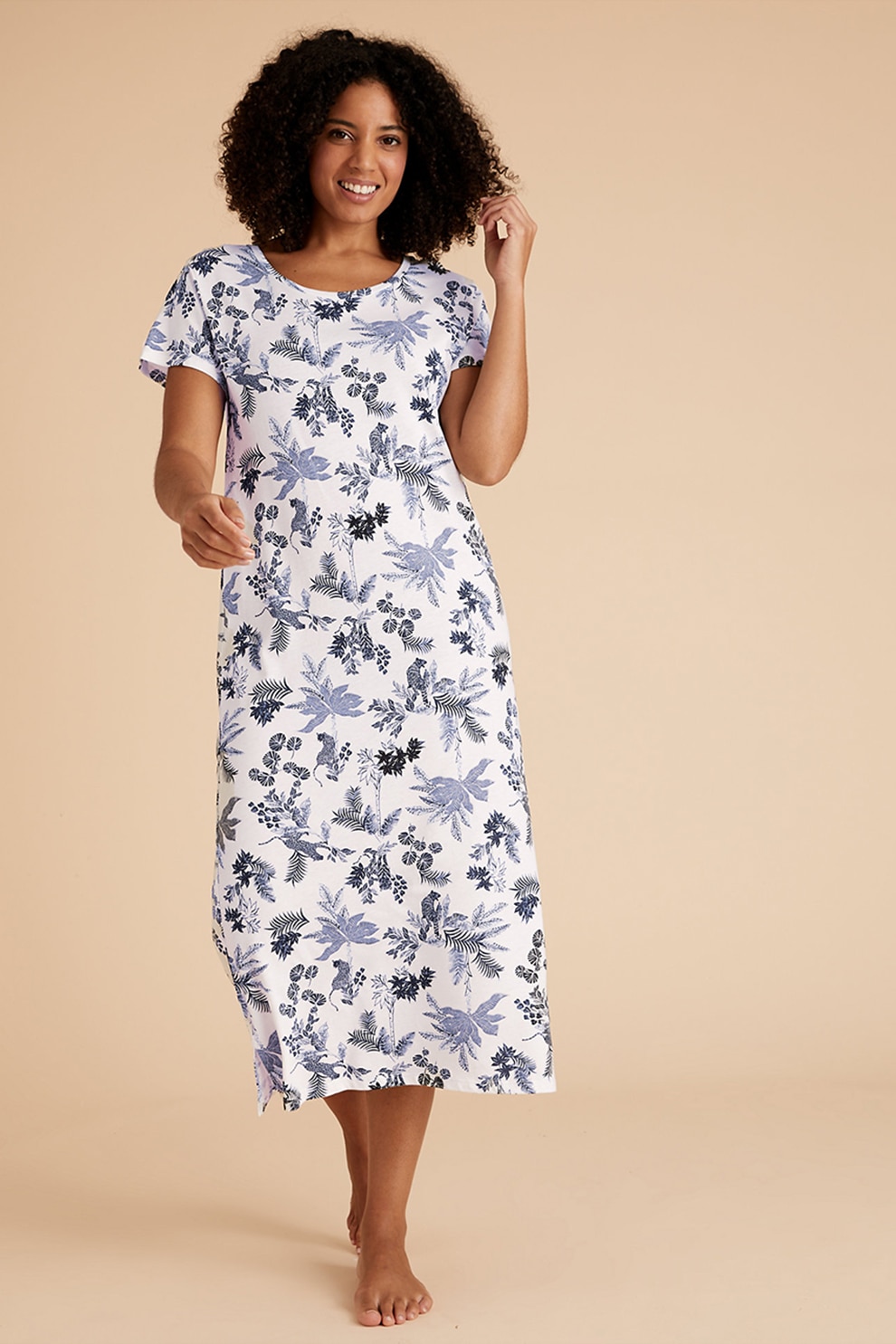 Marks & Spencer, Camasa de noapte din amestec de modal cu model cu frunze, Alb/Bleumarin