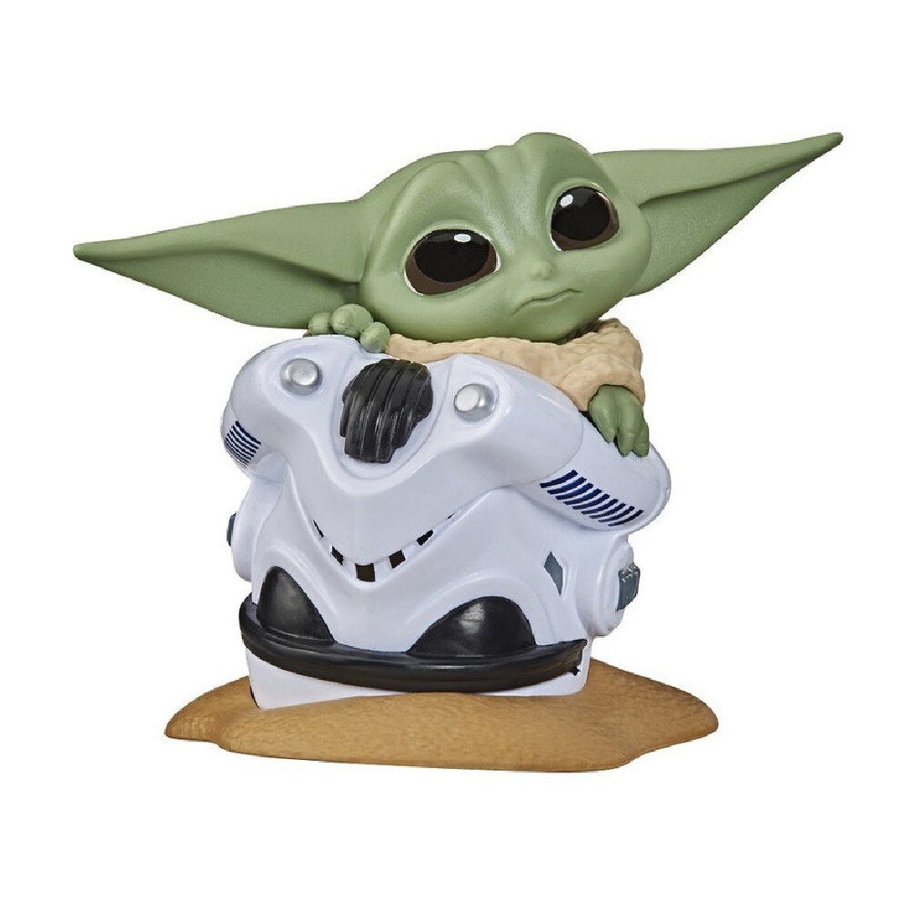 Figurina Star Wars Mandalorian The Child Child Helmet Hiding
