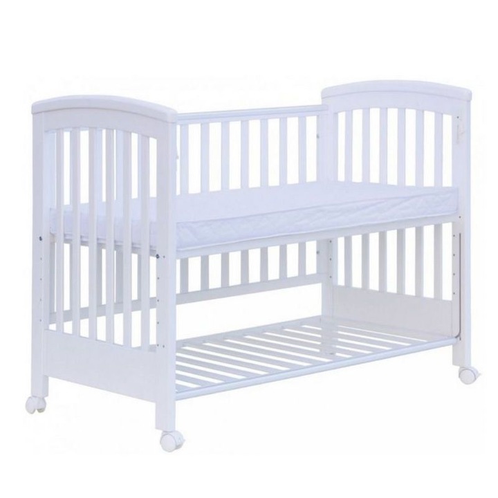 Patut co-sleeping 120x60 cu laterala culisanta total si roti Treppy Dreamy Plus, integral din lemn masiv fag, reglabil pe 5 nivele, include sistem de ancorare, culoare alb + saltea cocos 8 cm