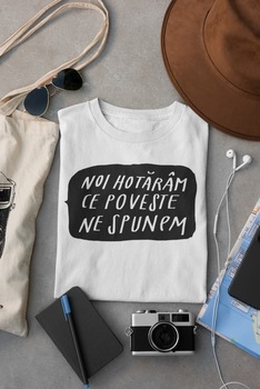 Tricou barbatesc, alb, din bumbac organic, Noi hotaram ce poveste ne spunem, Alb Cu Imprimeu Negru Tricou barbatesc, alb, din bumbac organic, Noi hotaram ce poveste ne spunem, Alb Cu Imprimeu Negru