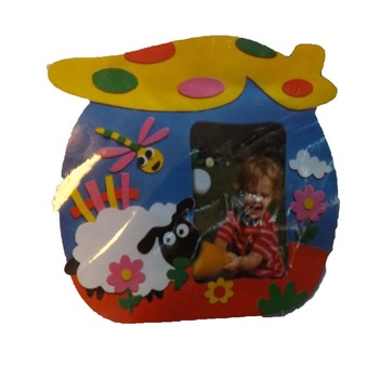 Rama foto din carton buretat. Rama foto din carton buretat.