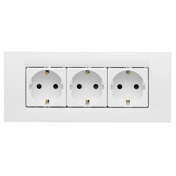 Priza tripla Gewiss 6M, pentru doza 6M, 16A, plastic, Alb Priza tripla Gewiss 6M, pentru doza 6M, 16A, plastic, Alb