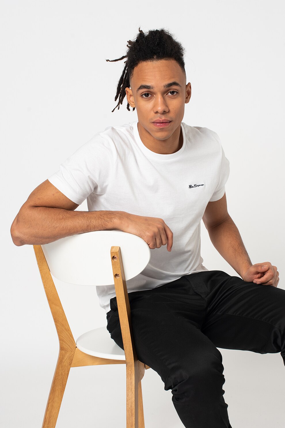 Ben Sherman, Tricou cu decolteu la baza gatului si logo brodat, Alb