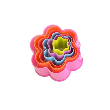 Set 6 forme prajituri, awwaline, multicolor, forma de floare, ideale pentru taiat foi de biscuiti, fursecuri Set 6 forme prajituri, awwaline, multicolor, forma de floare, ideale pentru taiat foi de biscuiti, fursecuri