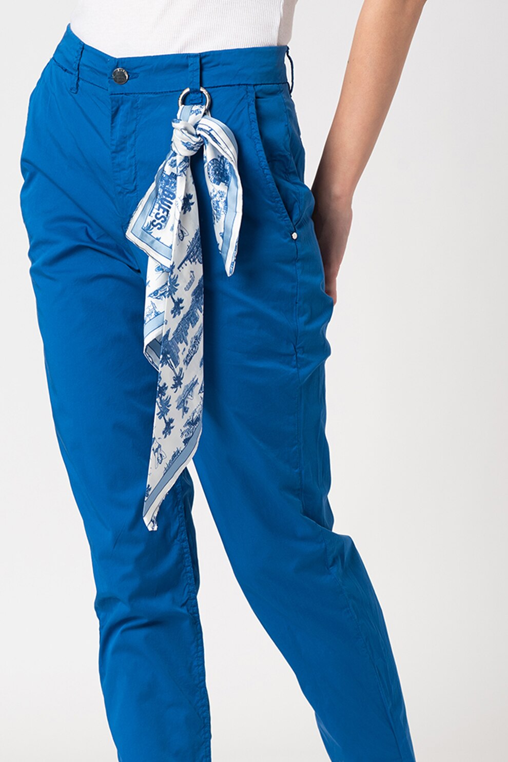 GUESS JEANS, Pantaloni conici cu buzunare oblice, Albastru