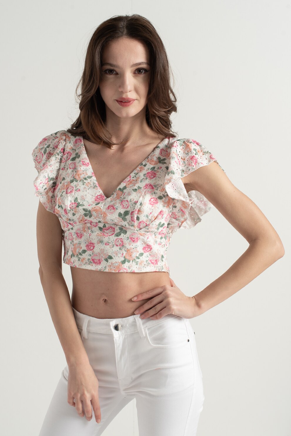 GUESS JEANS, Bluza crop din dantela San Gallo cu maneci butterfly, Alb/Verde marin/Roz