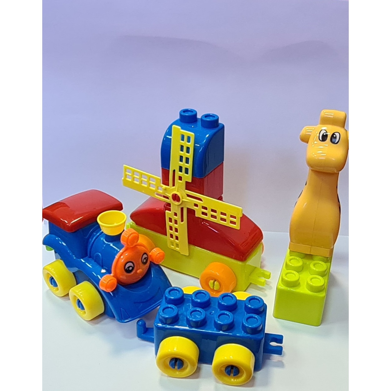 gambling propeller health Jucarii din plastic creative,cuburi si figurine constructie pentru copii,  52 piese, diferite culori, + 3 ani - eMAG.ro
