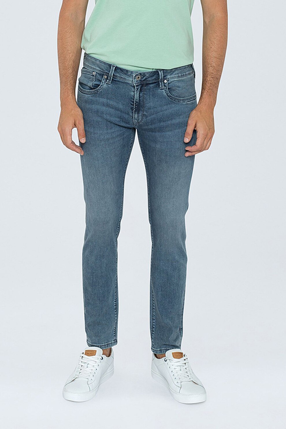 Pepe Jeans London, Blugi cu croiala conica si aspect decolorat, Albastru prafuit/Alb prafuit