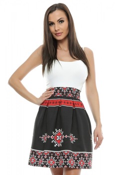 Fusta cu pliuri si motive traditionale FS13, Negru Fusta cu pliuri si motive traditionale FS13, Negru