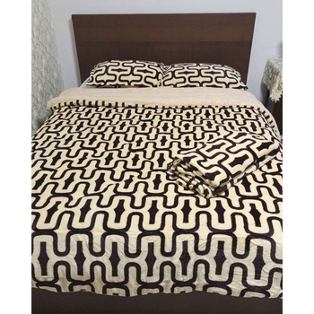 Set Pilota Pufoasa Cocolino cu Blanita, 3 Piese, Pat Dublu, PCBY-08 Set Pilota Pufoasa Cocolino cu Blanita, 3 Piese, Pat Dublu, PCBY-08