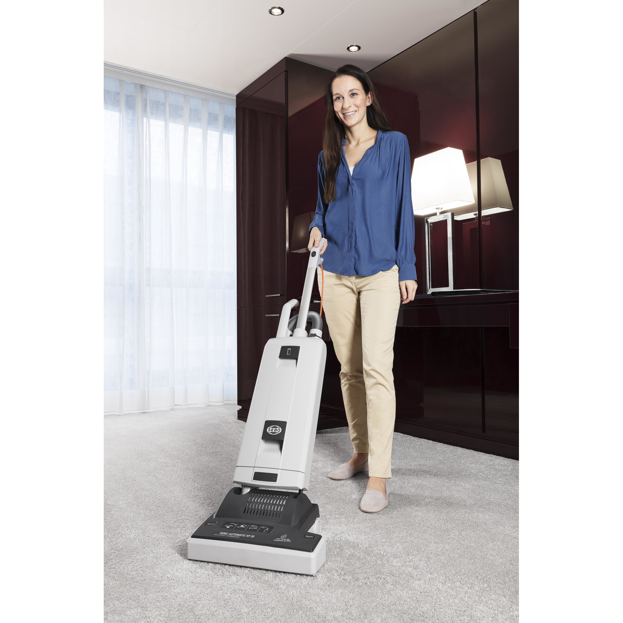 Aspirator profesional Sebo Automatic XP10, cu electrobatator pentru mocheta, 890W, rezervor 5.3 L, Gri