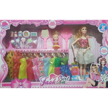 Set Papusi cu accesorii si 10 rochite Set Papusi cu accesorii si 10 rochite