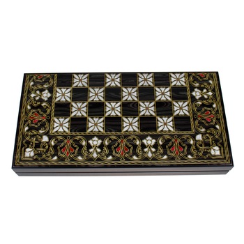 Joc de table din lemn lacuit cu model DAR Joc de table din lemn lacuit cu model DAR