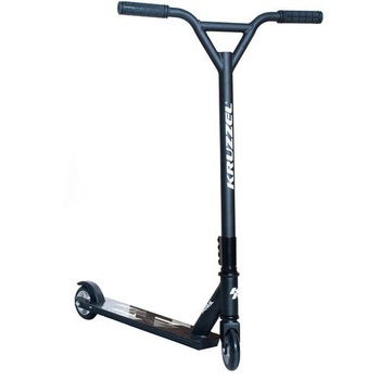 Trotineta Freestyle Pro Extreme, rulmenti ABEC 7 si ghidon otel carbon in 4 prinderi Trotineta Freestyle Pro Extreme, rulmenti ABEC 7 si ghidon otel carbon in 4 prinderi