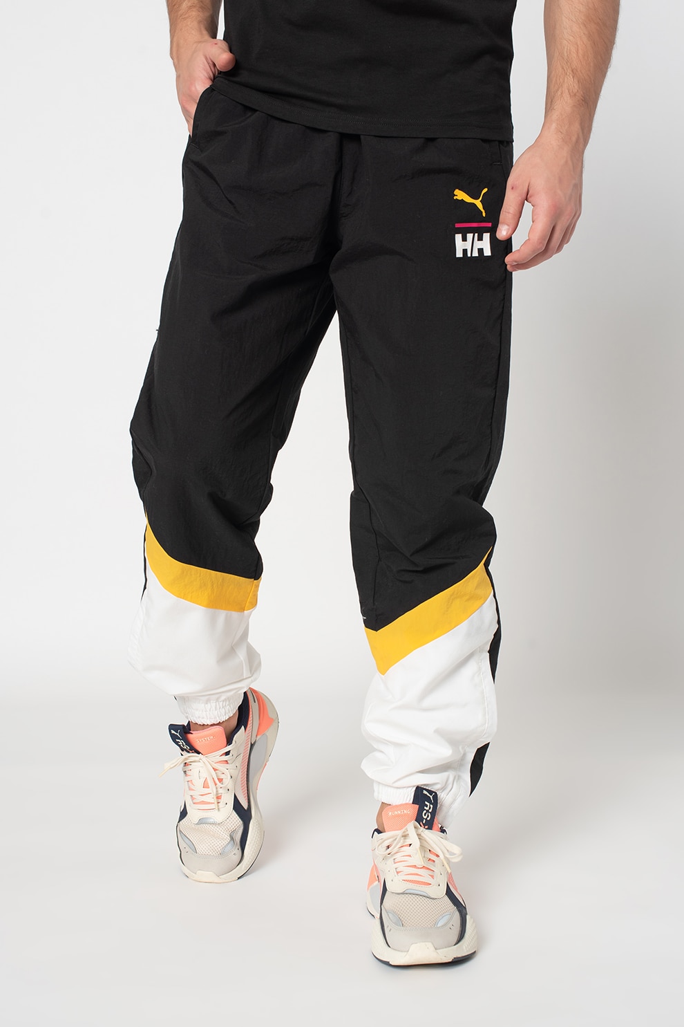 Puma, Pantaloni de sport cu model colorblock Tailored for Sport, Negru/Alb/Galben sofran, 2XS
