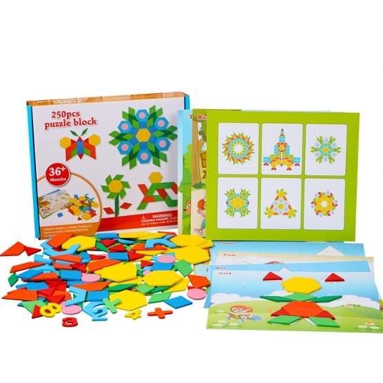 Joc educativ Tangram cu 250 piese din lemn si planse pentru realizarea modelelor, LikeStore