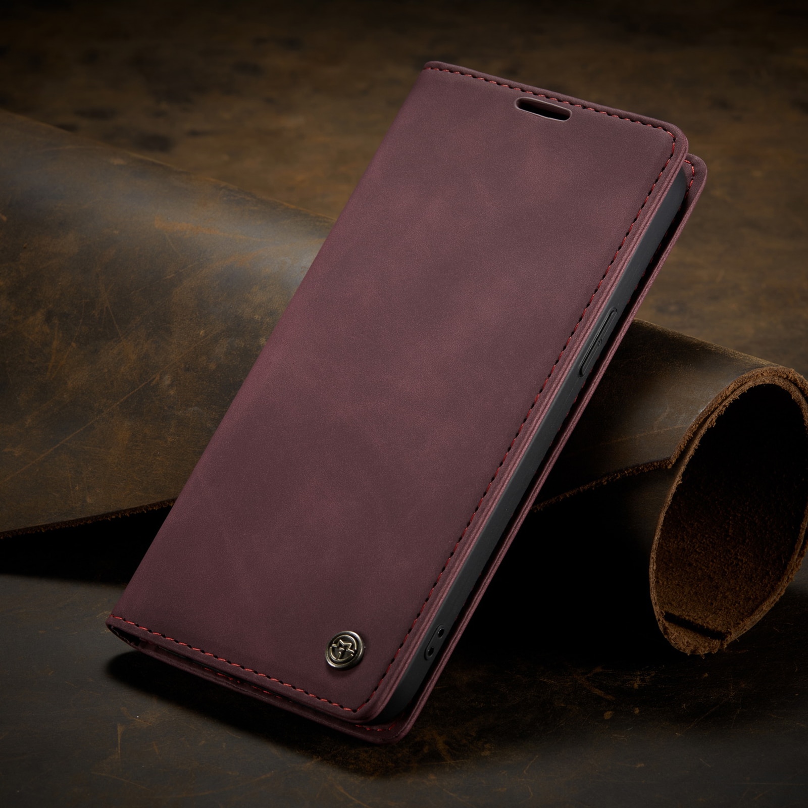 Husa pentru iPhone 14, CaseMe, slim piele, tip portofel, stand, inchidere magnetica, textura catifelata, Visiniu