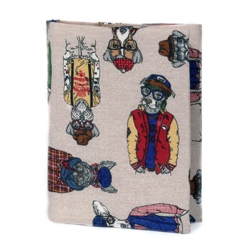Coperta carte, Material textil, 14 x 21 cm, Model caini, Multicolor Coperta carte, Material textil, 14 x 21 cm, Model caini, Multicolor