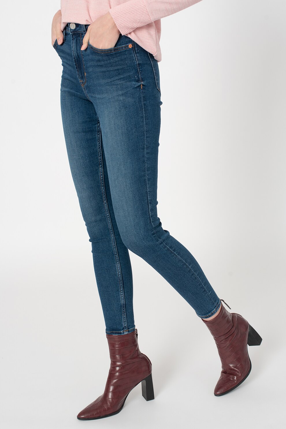 GAP, Blugi crop cu talie inalta si aspect decolorat, albastru inchis/alb