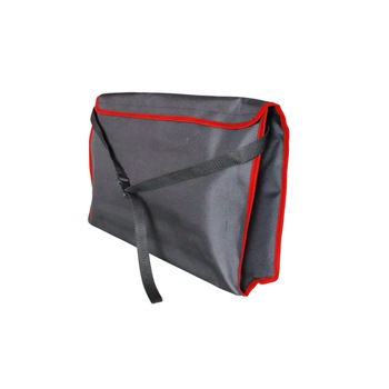 Husa portbagaj, pentru transport animale de companie, pentru masinile suv 4x4, hatchnack , cu dimensiunile 140 x 150 cm, neagra , impermeabila Husa portbagaj, pentru transport animale de companie, pentru masinile suv 4x4, hatchnack , cu dimensiunile 140 x 150 cm, neagra , impermeabila