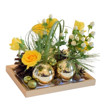 Aranjament floral pentru Craciun - Trandafiri galbeni - ZMB Flowers Aranjament floral pentru Craciun - Trandafiri galbeni - ZMB Flowers