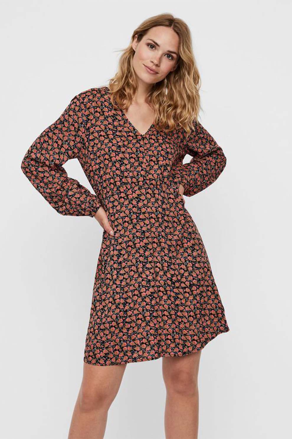 Vero Moda, Rochie cu decolteu in V si model floral, Negru/Oranj persan