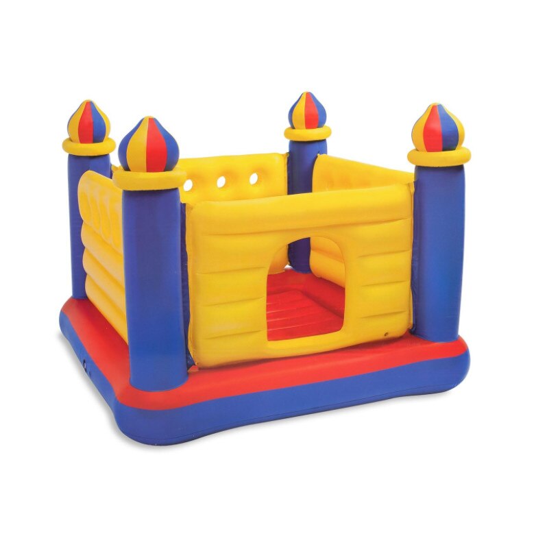 Loc de joaca gonflabil, in forma de castel