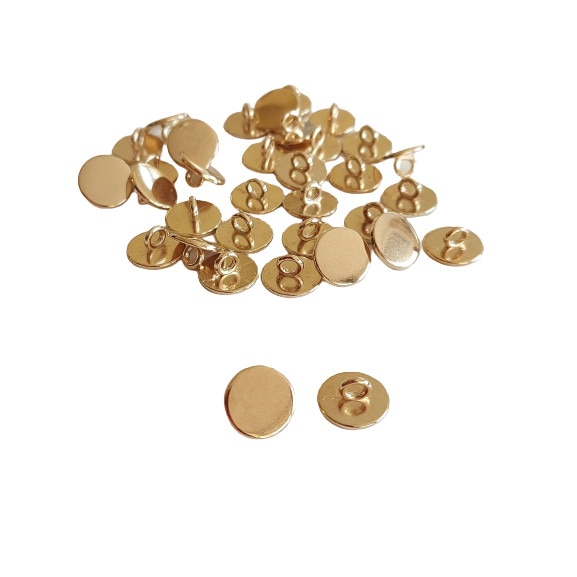 Set 10 buc Nasturi metalici auriu lucios model plat tip banut 11 mm diametru L18 cu piciorus, ITALIKA